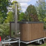 Icon Tub 200 -kylpytynnyri perävaunulla